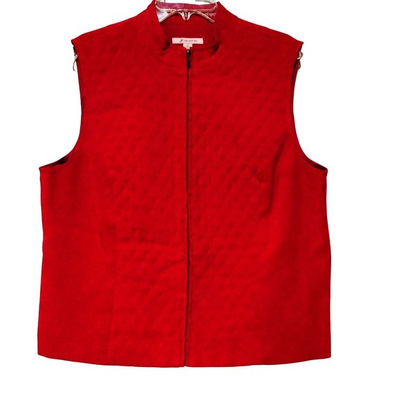 Women's Red Vest Size 16 Quilted M Collection Faux Suede - Picture 1 of 7